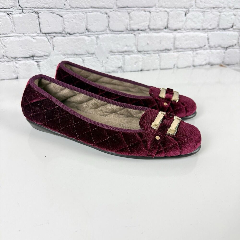Aerosoles Velvet Ballet Flats Quilted Burgundy Gold-Toned Buckle Size 9 Comfort
